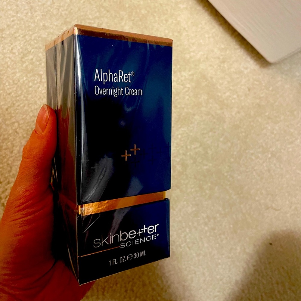 - Brand New SkinBetter Science AlphaRet
